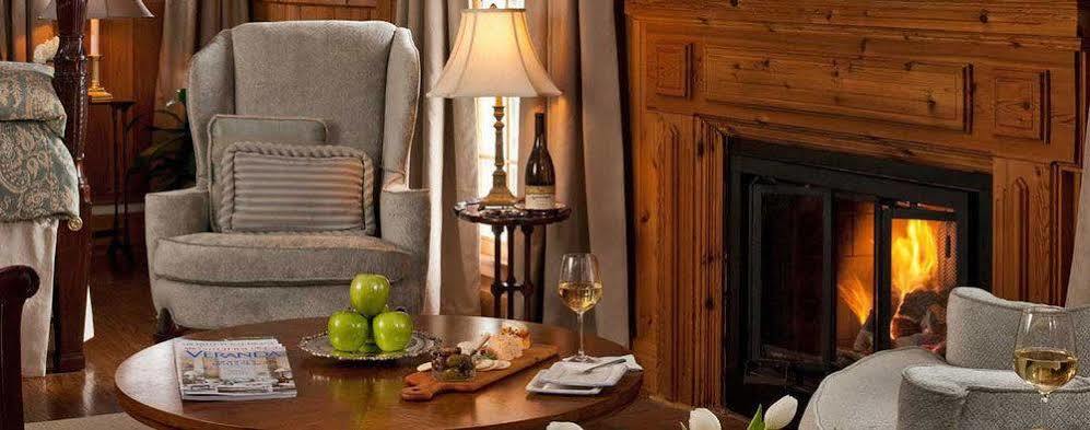 Wickwood Inn เซากาทัค ภายนอก รูปภาพ